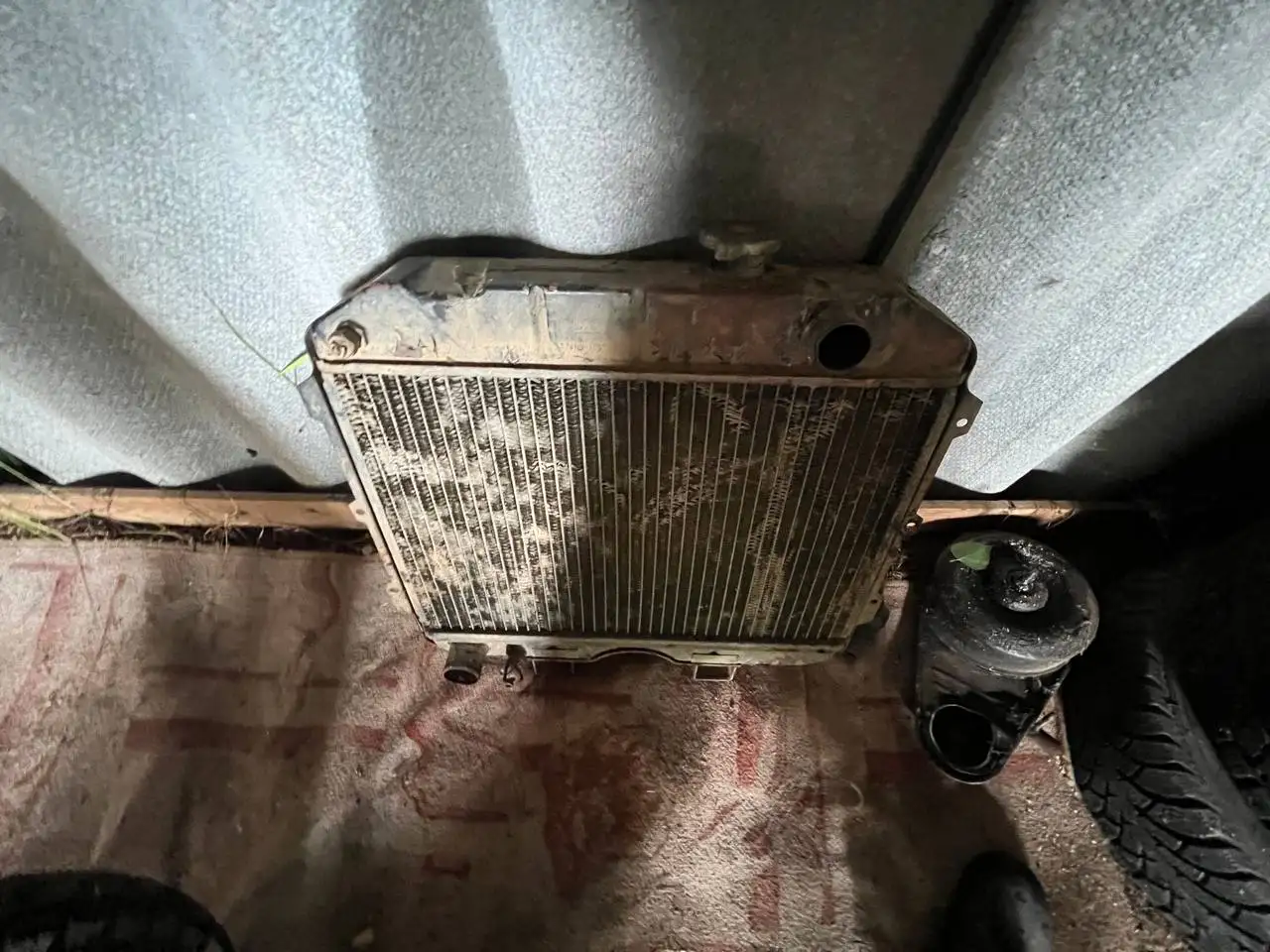 Продам фильтр воздушный и радиатор медный от УАЗ 469 - Автозапчасти (Запчасти) в Киров