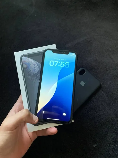 iPhone XR 64GB - Барахолка в Киров