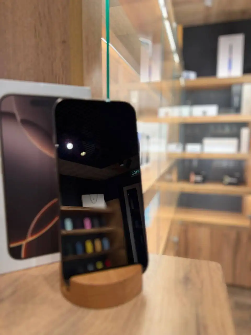 iPhone 16 Pro 128GB с наушниками - Мобильные телефоны (Электроника) в Киров