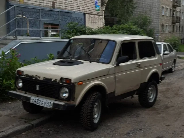 Нива 2121 - Авто в Киров