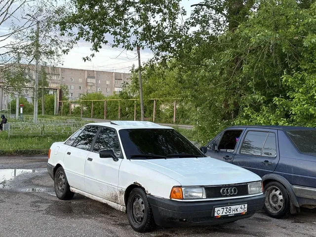 Audi 80 B3 1.8 карбюратор, 1987 г. - Мотоциклы в Киров