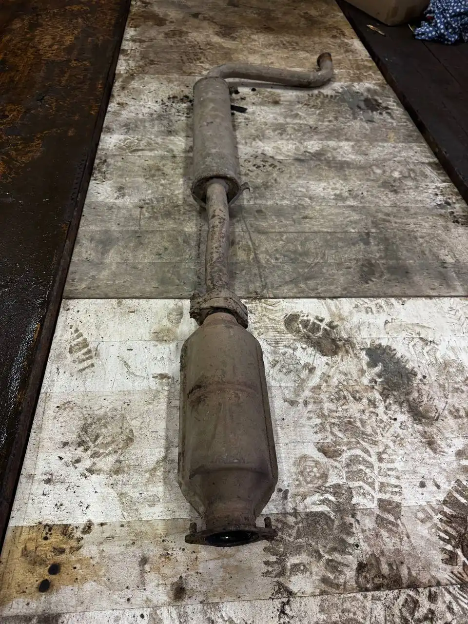 Продажа автомобильных деталей Титанат 30а, 40а, Резонатор 2115