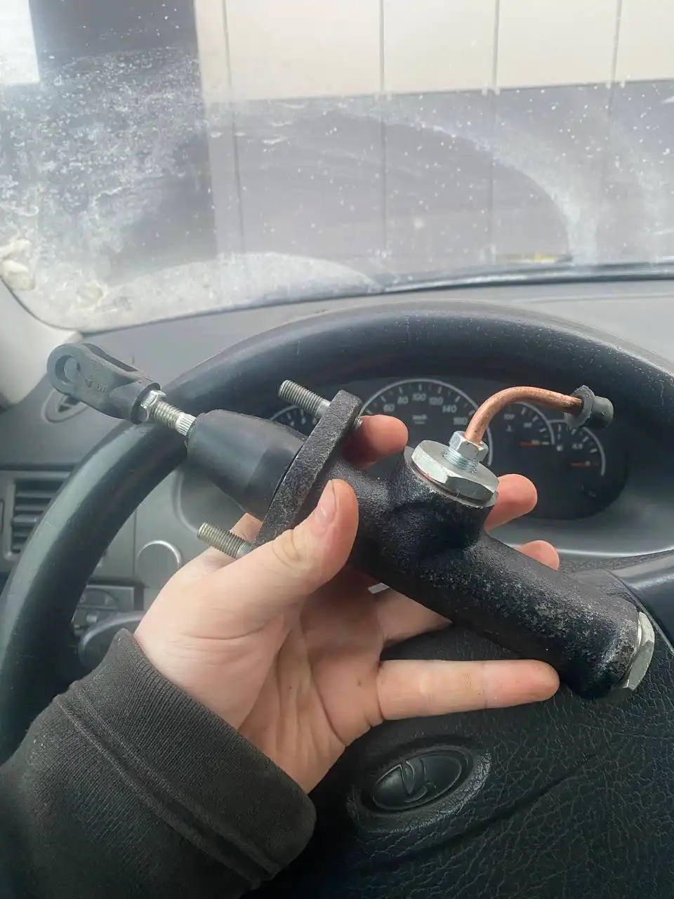 Продажа стартера и главного цилиндра сцепления