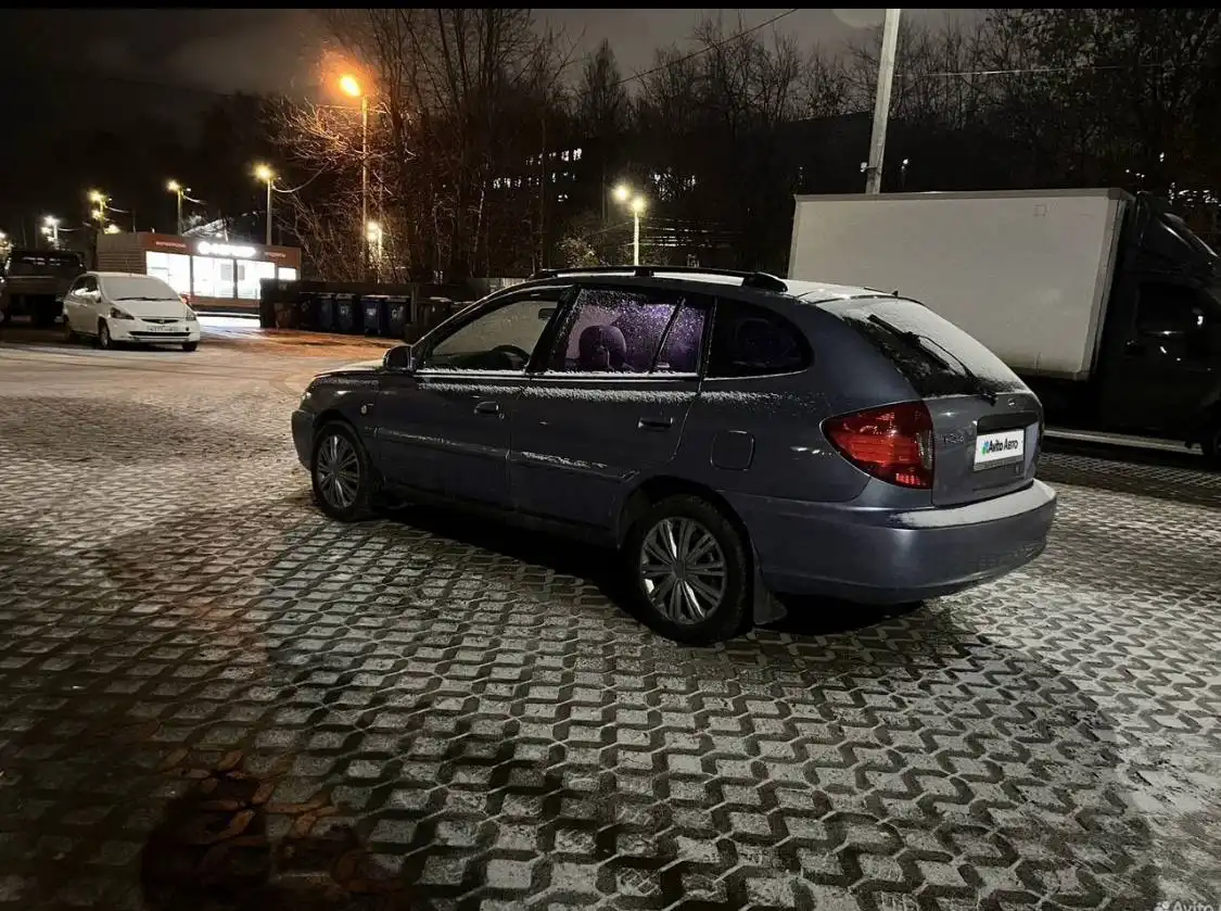 Продам Kia Rio 2003 года в Кирове