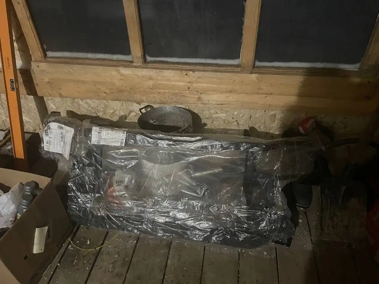 Продам переднюю рамку радиотора на Kia spectra