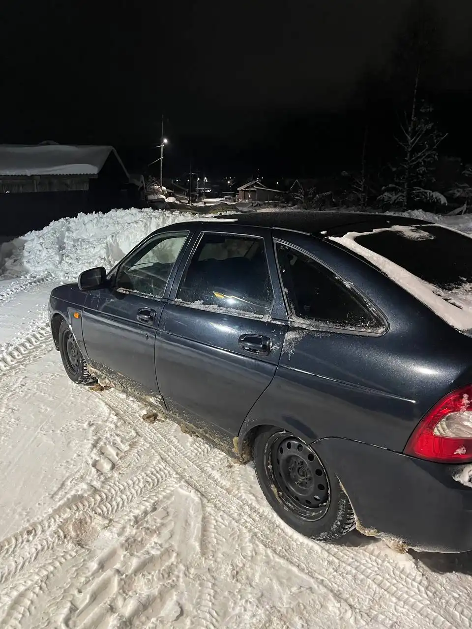 Продам приору в люксе 2012 года