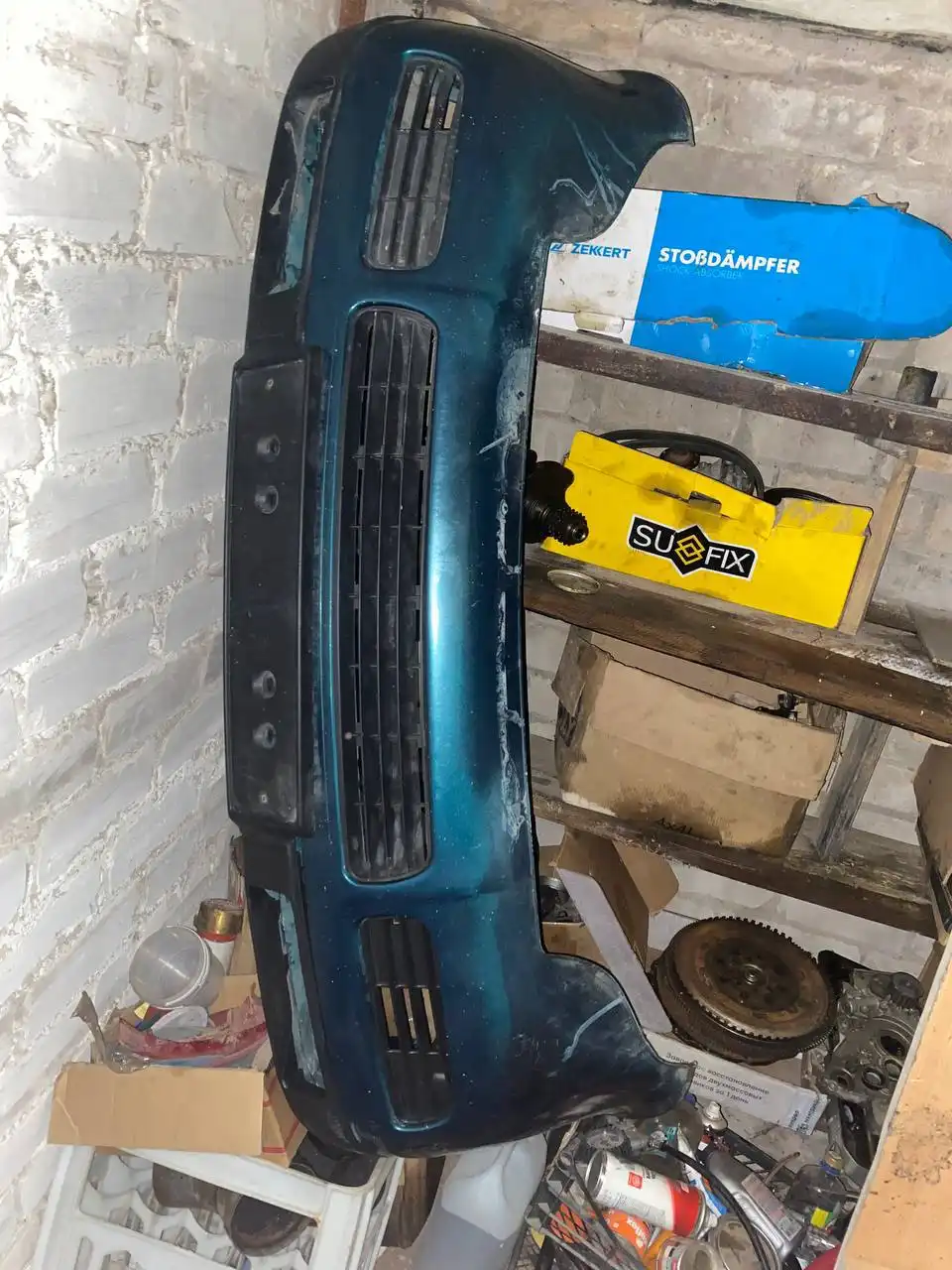 Продам передний бампер оригинал Ауди 80 Б4 - Бамперы (Запчасти) в Киров