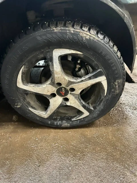 Резина хакапелита R15 185/60 R15 с шипами - Шины и диски в Киров