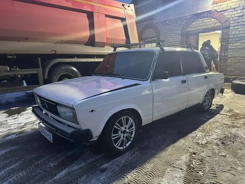 Продажа автомобиля Нива с расточенным мотором и комплектом - Авто в Киров