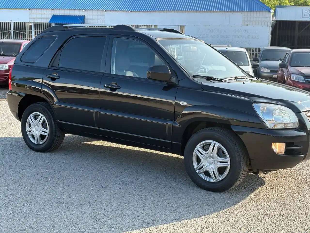 Kia Sportage 2008 года в отличном состоянии