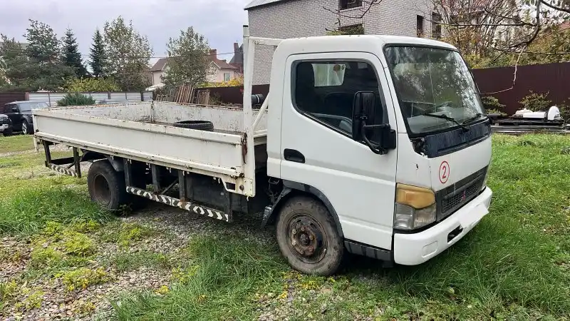 Mitsubishi Fuso 2005