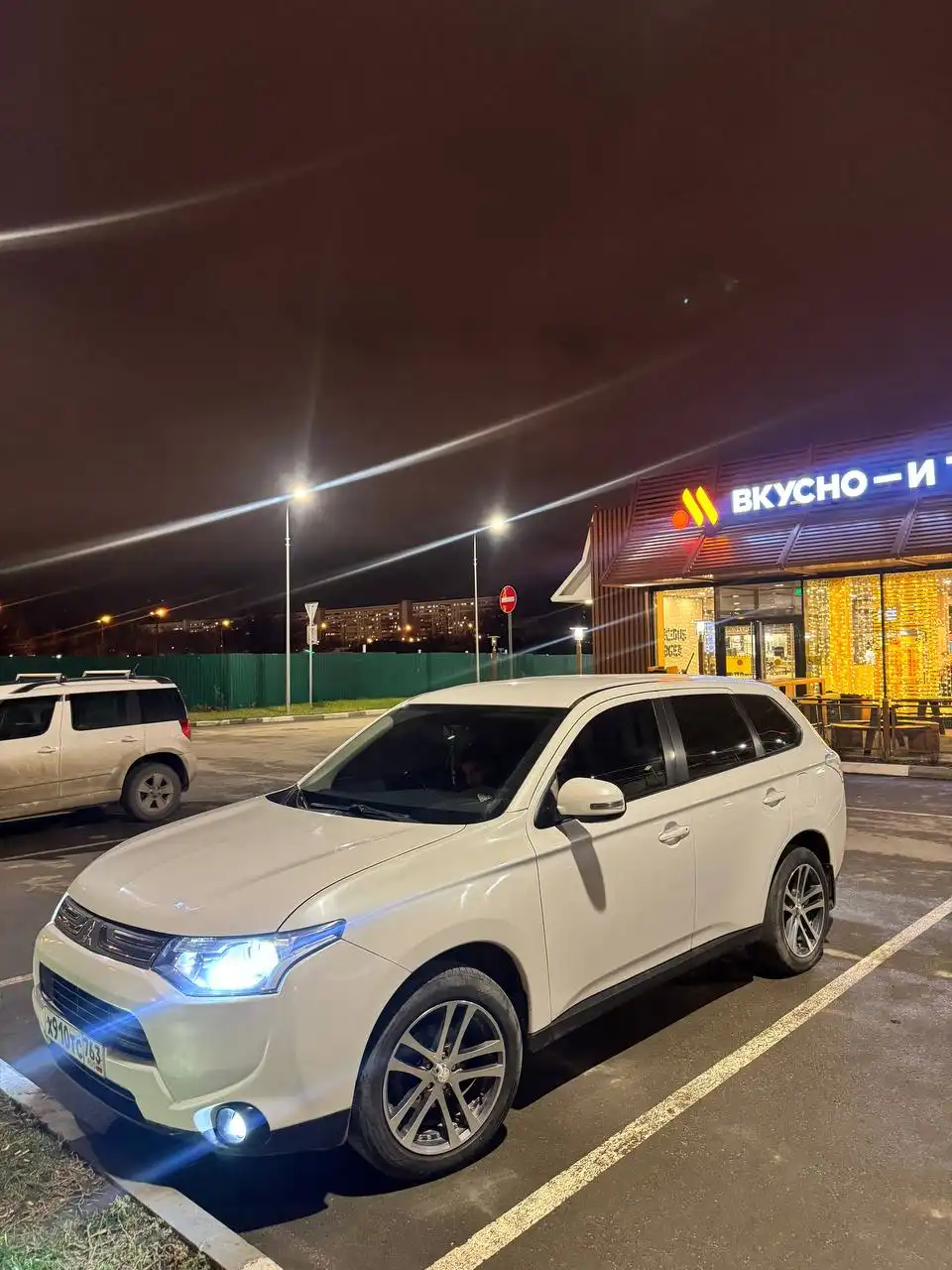 Продам Митсубиси Аутлендер 2012 года