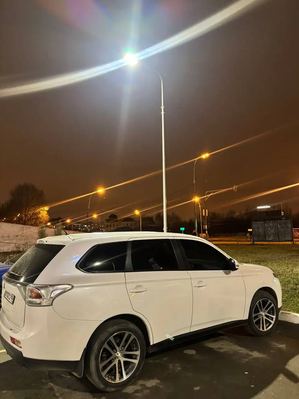 Продам Митсубиси Аутлендер 2012 года