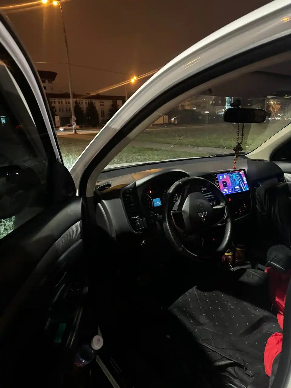 Продам Митсубиси Аутлендер 2012 года