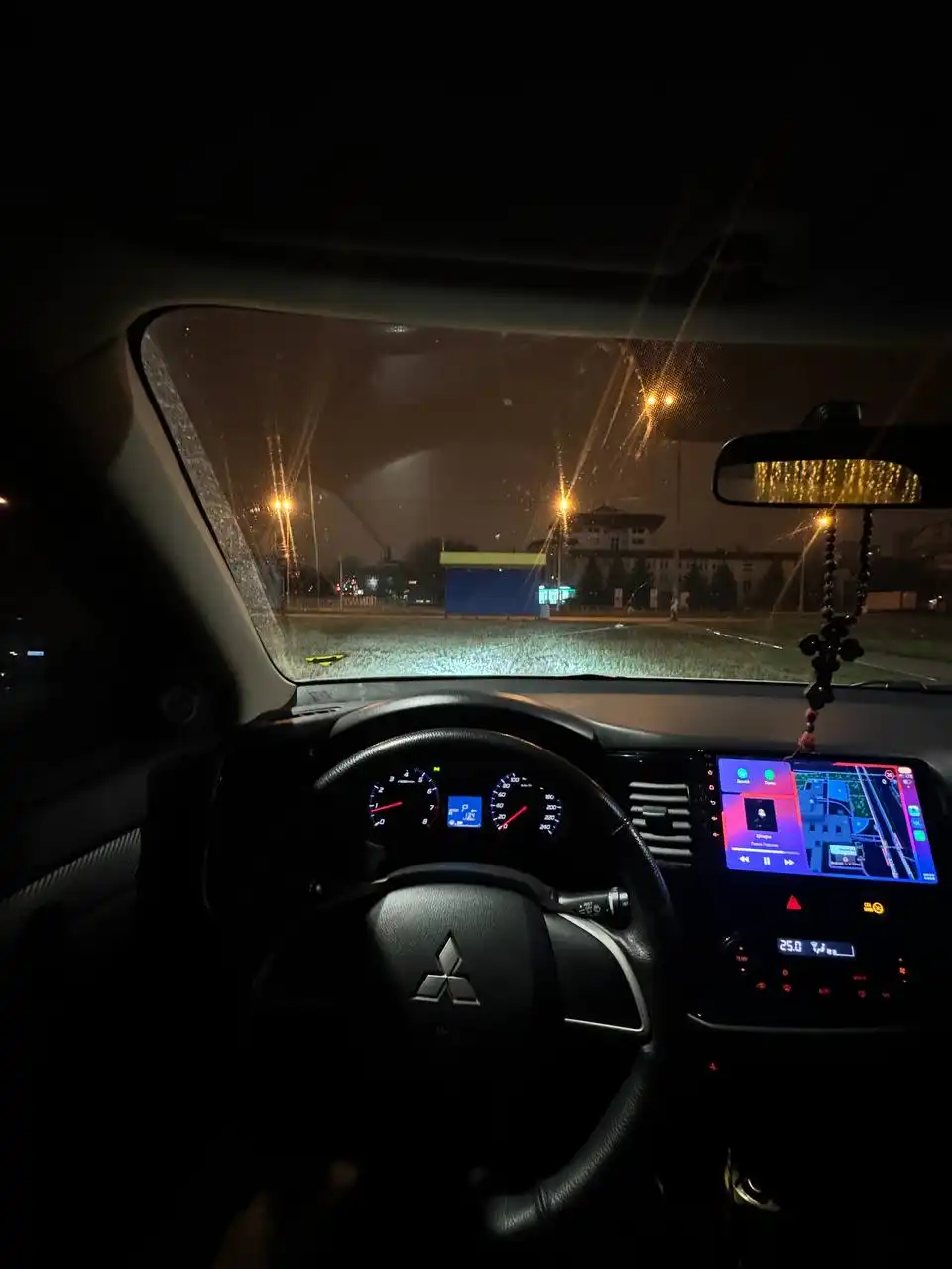 Продам Митсубиси Аутлендер 2012 года