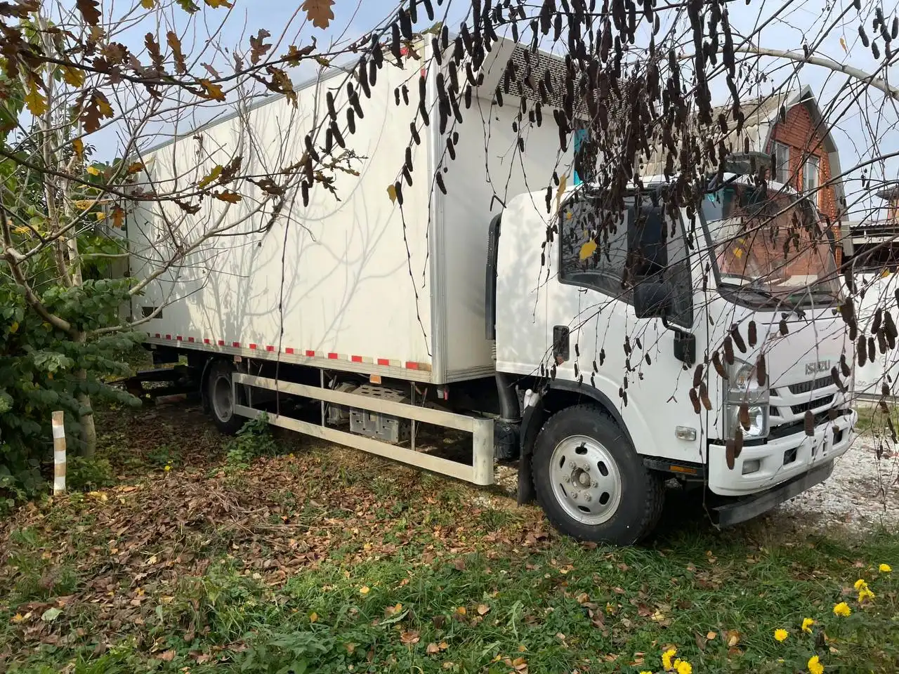 Isuzu Elf 2024 года
