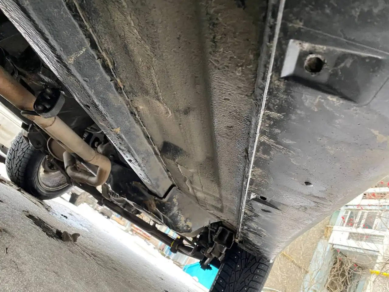 Автомобиль 1998 года 125 лс