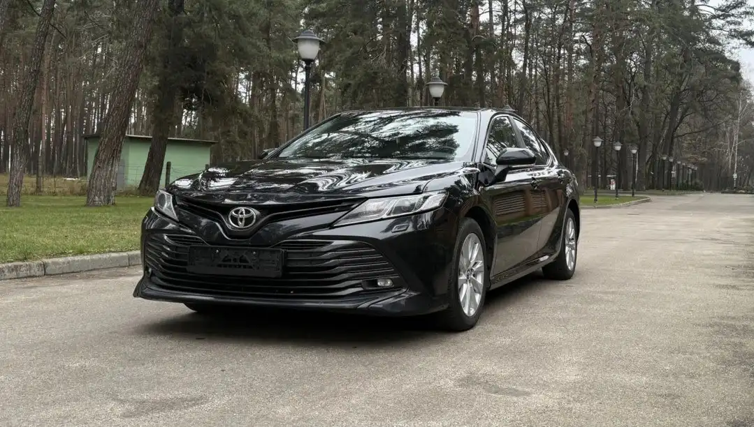 Toyota Camry 2019 бензин 2.5
