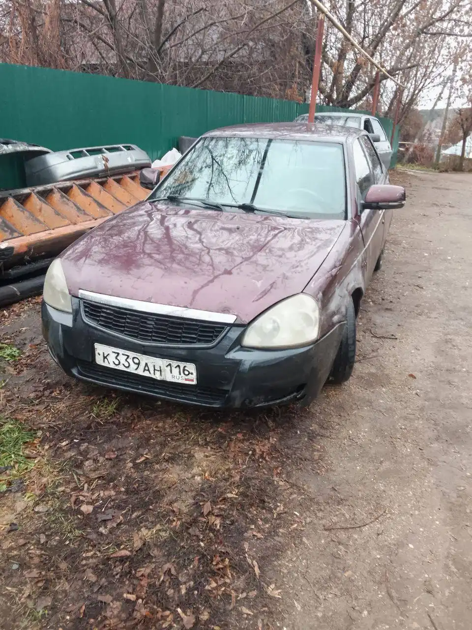 Автомобиль 2008 года с неисправностями коробки передач и кузова