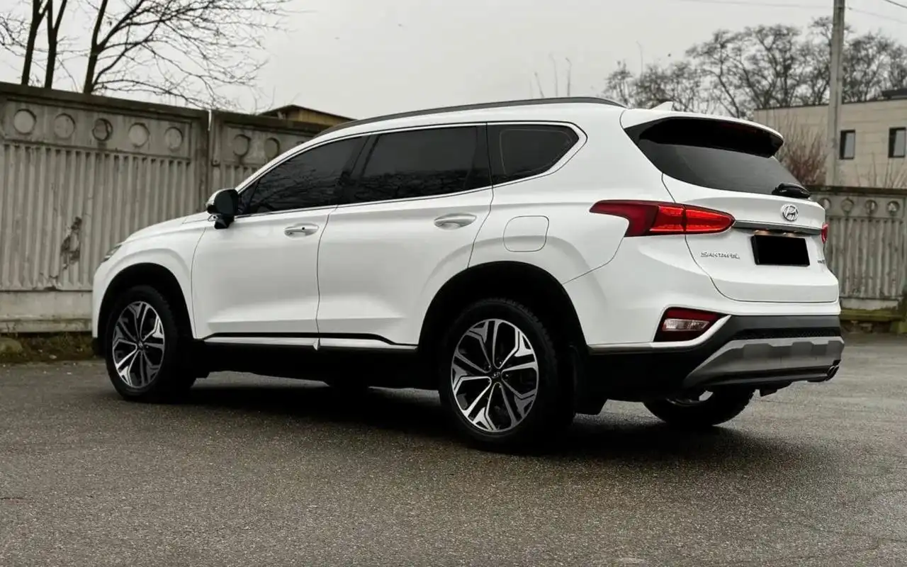 Продам Hyundai Santa FE 2018