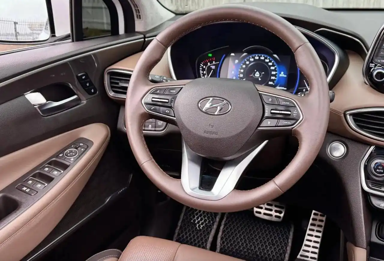 Продам Hyundai Santa FE 2018