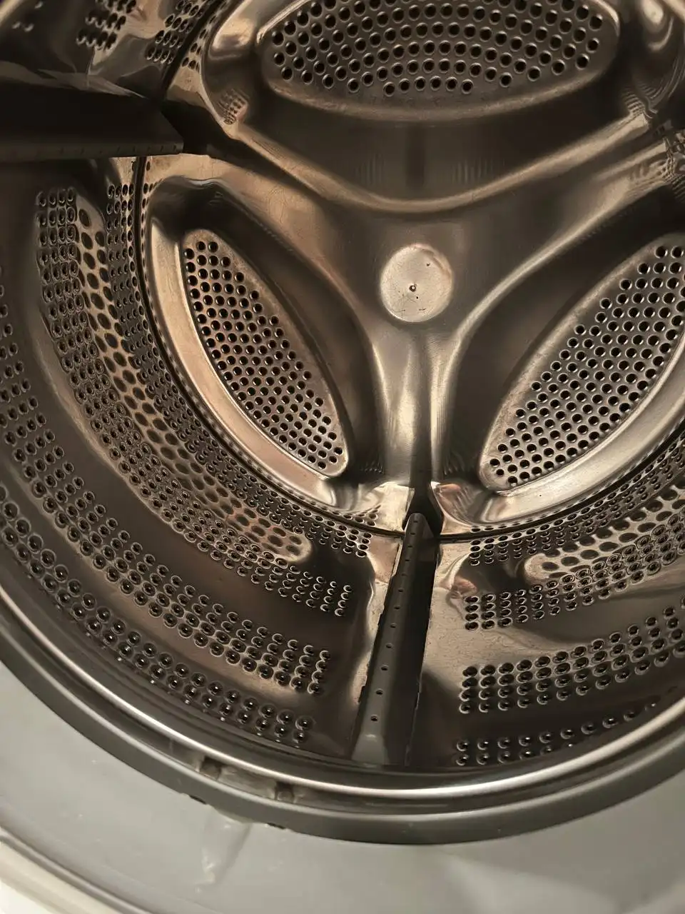 Продам стиральную машинку LG