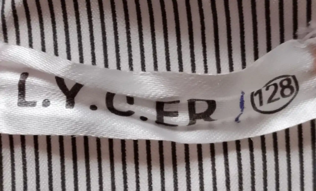 Ветровка фирменная оранжевая