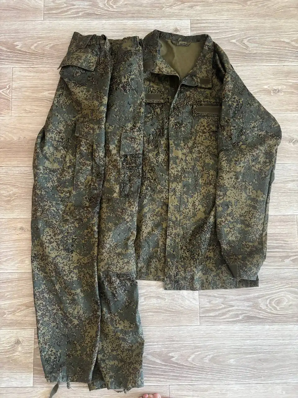 Продам тактический костюм пиксель