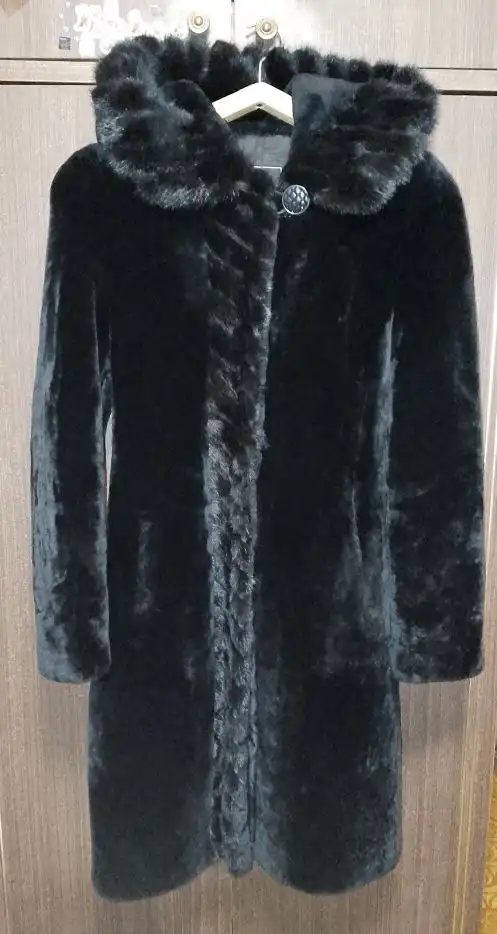 Шуба мутоновая с отделкой норка