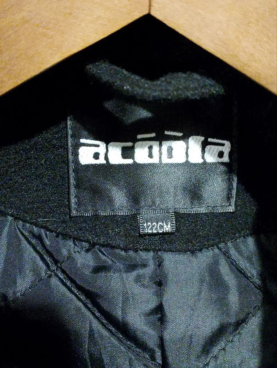 Детское пальто в отличном состоянии, размер 6-9 лет