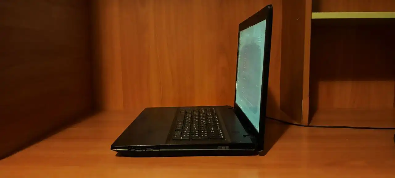 Продам ноутбук Lenovo 17 дюймов