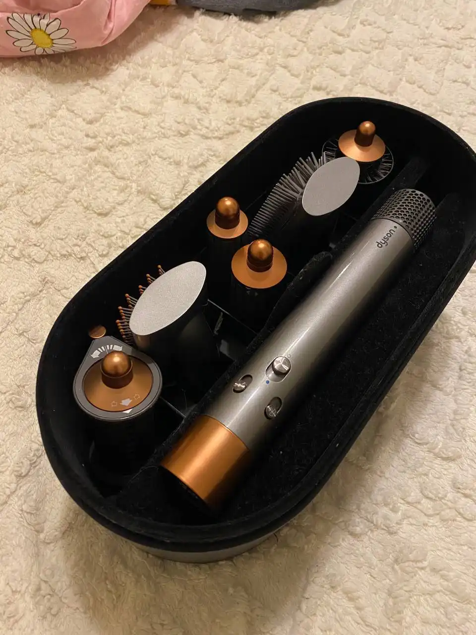 Продам Дайсон оригинал