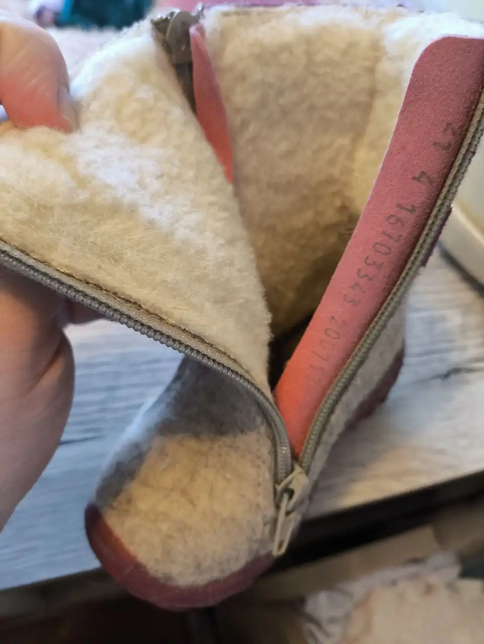 Продам детские валенки Котофей на девочку, р. 21