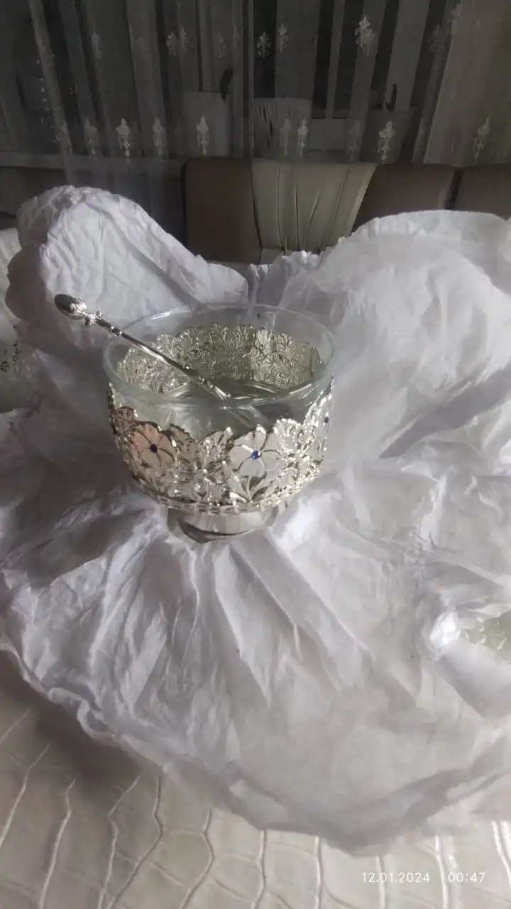 Менажница с ложечкой новая в заводской упаковке