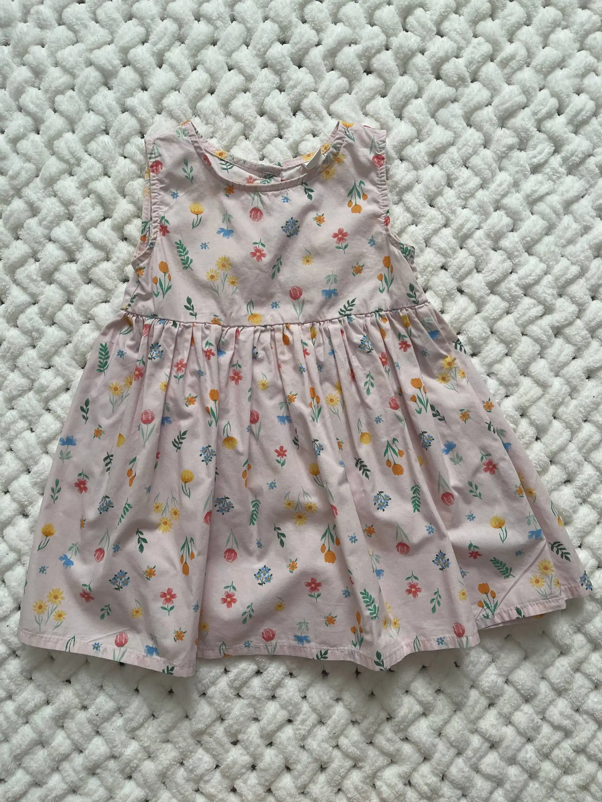 Продажа товаров по 200 рублей