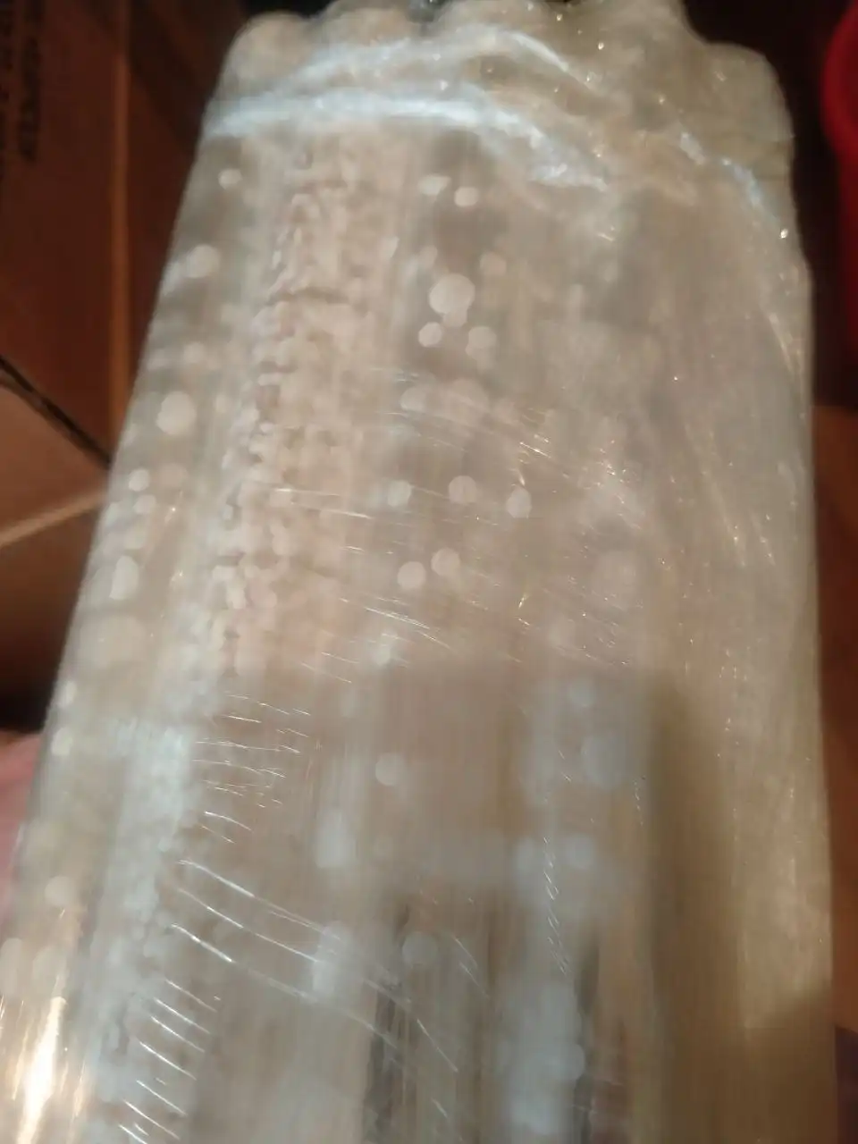 Продажа праздничной плёнки для подарков и цветов