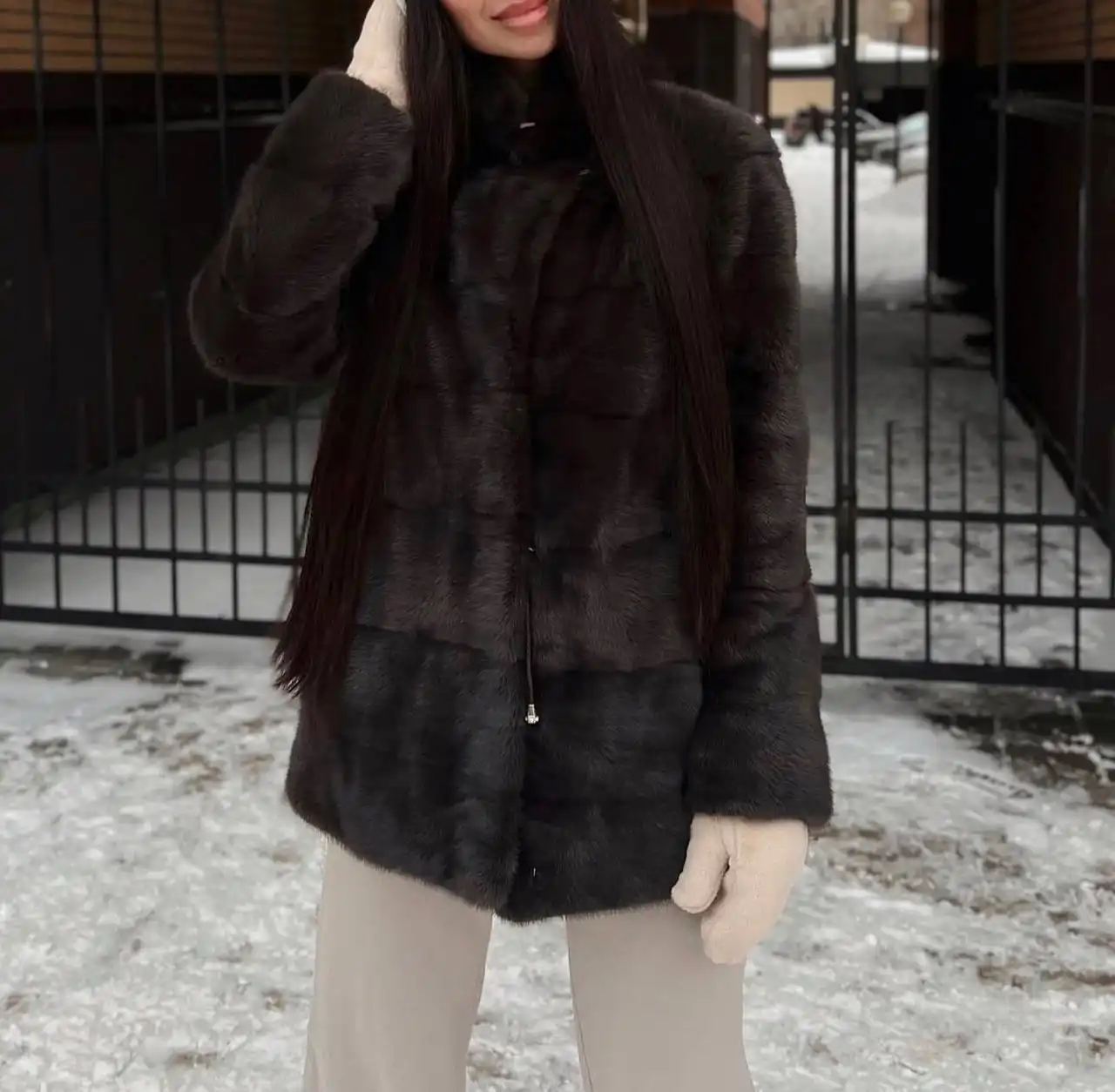 Продам шубу норку, размер 42-44