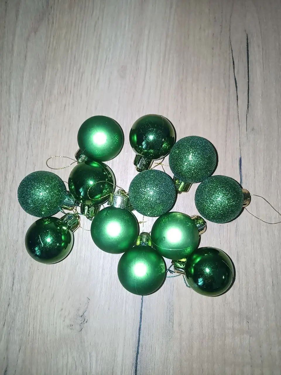 Набор новогодних шариков