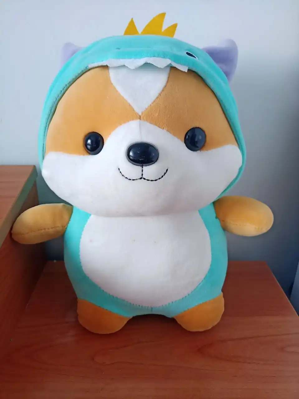 Мягкая игрушка с небольшими пятнами