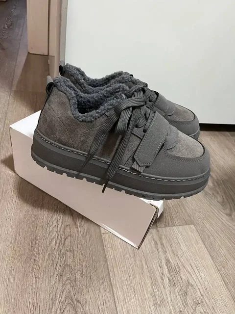 Продам новые зимние женские ботинки - Одежда в Томск