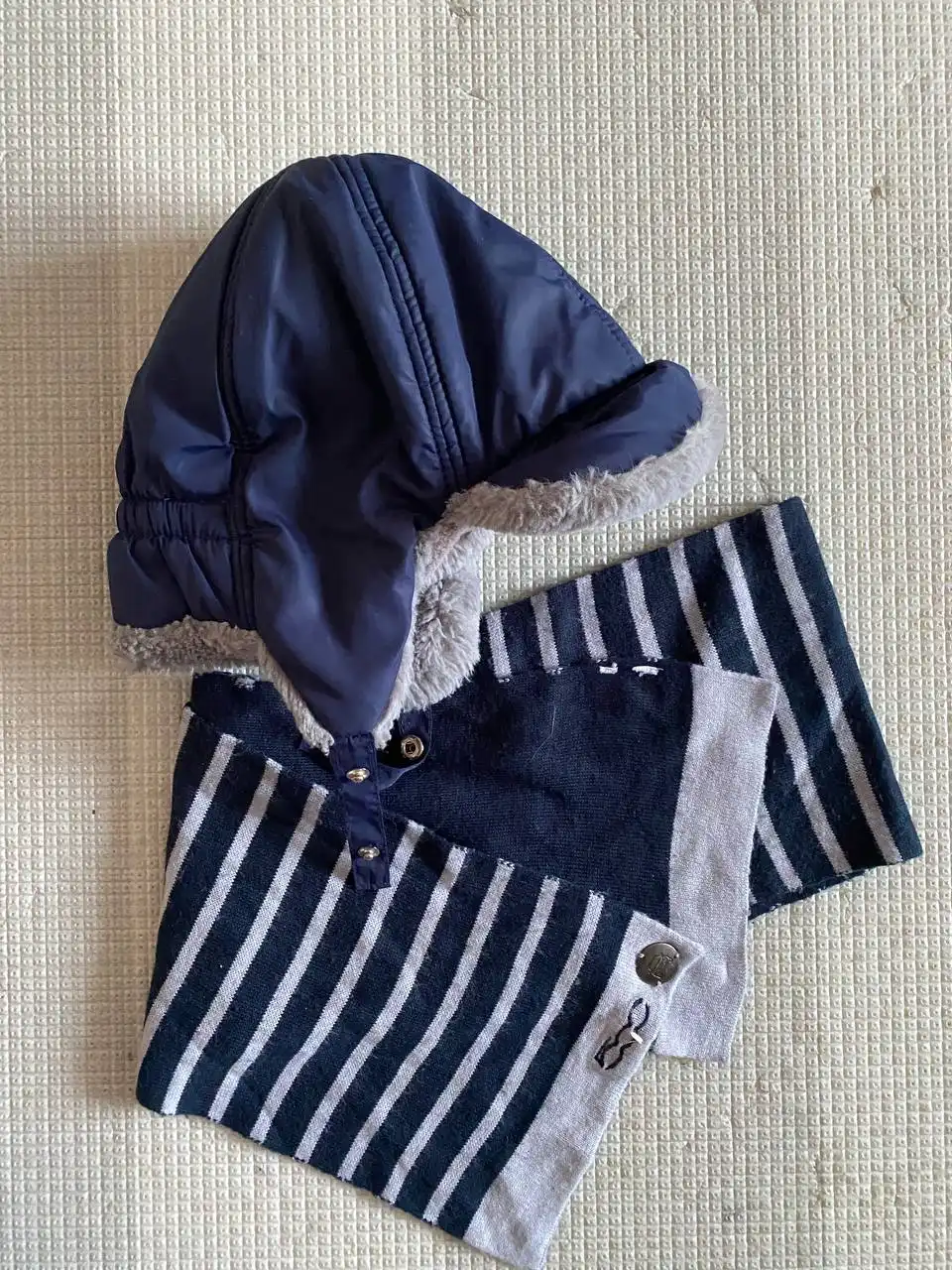 Шапка-ушанка Sela с шарфом