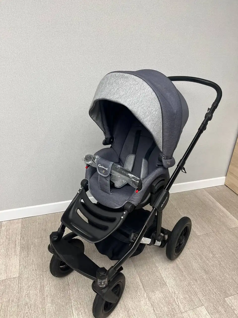 Продам коляску 2в1 Geburt (2024)