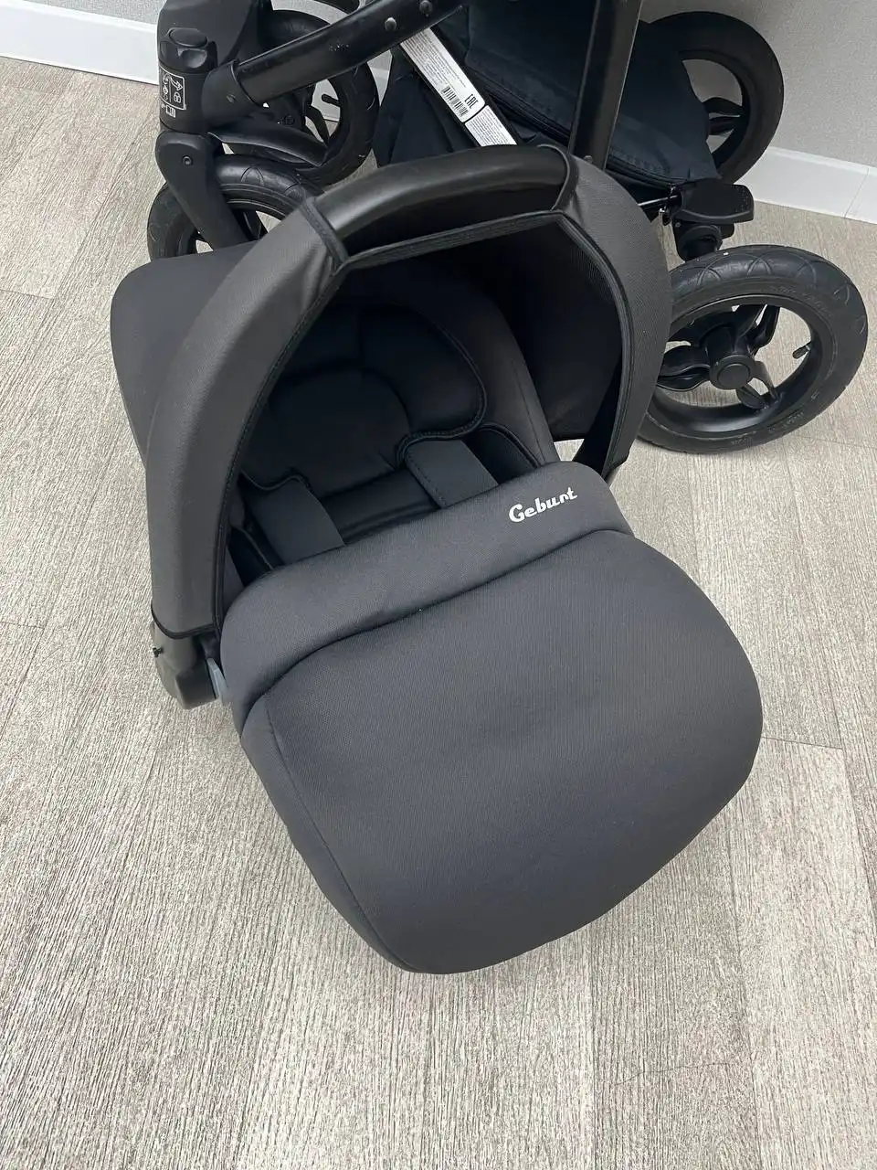 Продам коляску 2в1 Geburt (2024)
