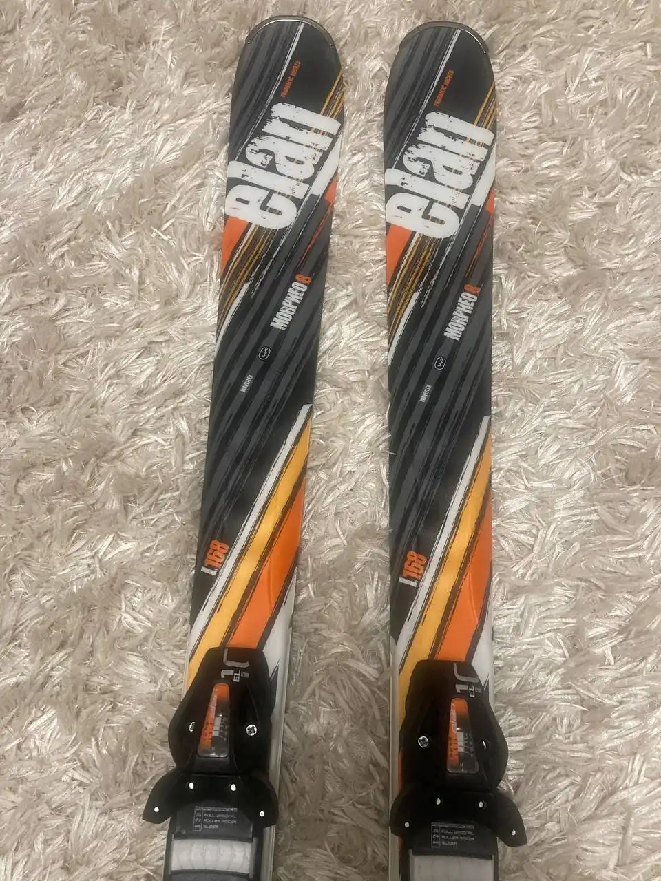 Продам лыжи универсальной модели для прогрессивного катания