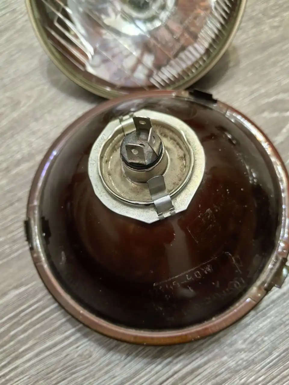 Продам фары на ВАЗ-2101 (копейка) оригинал СССР