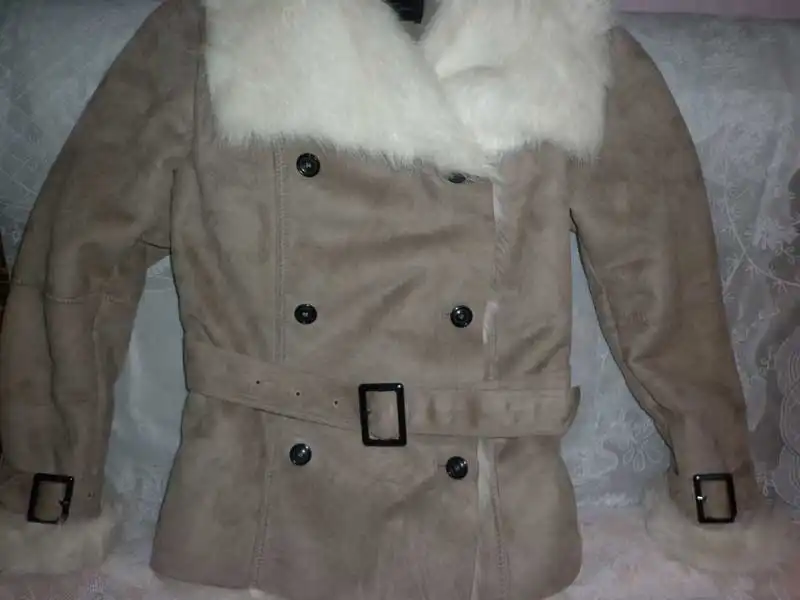 Двубортная дубленка с длинным мехом OSTIN размер L