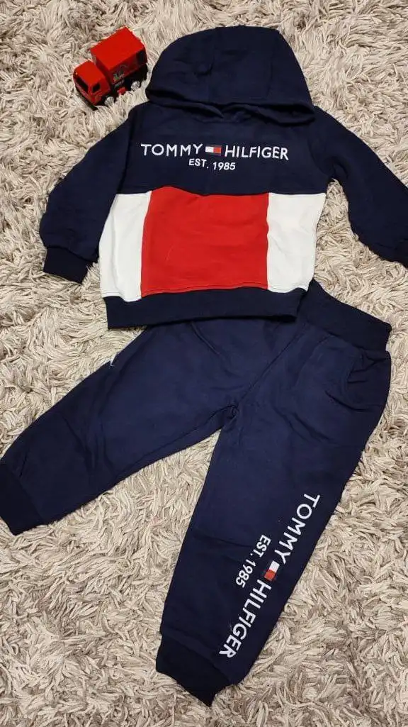 Новый костюм с навесом детский 116-122