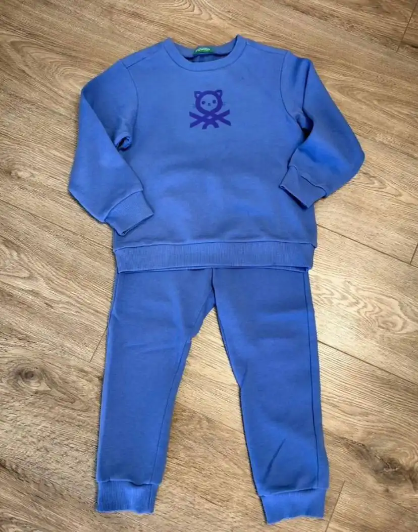 Костюм Benetton размер 110 новый - Детская одежда (Одежда) в Томск