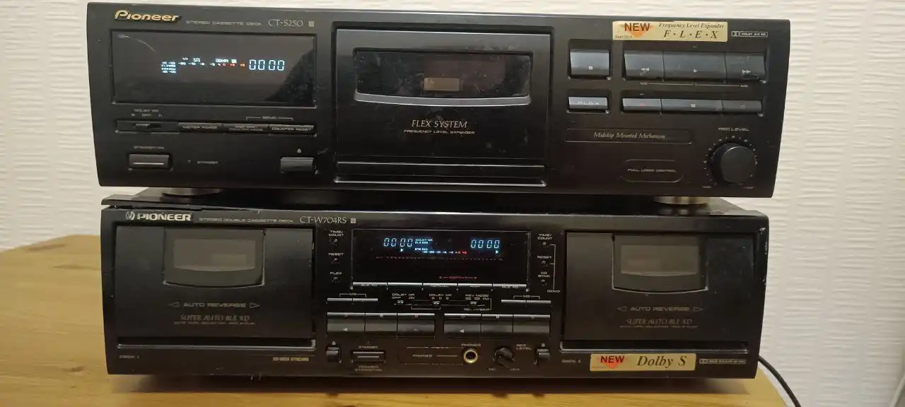 Кассетные деки Pioneer CT-S250 и CT-W704RS - Аудиотехника (Электроника) в Томск