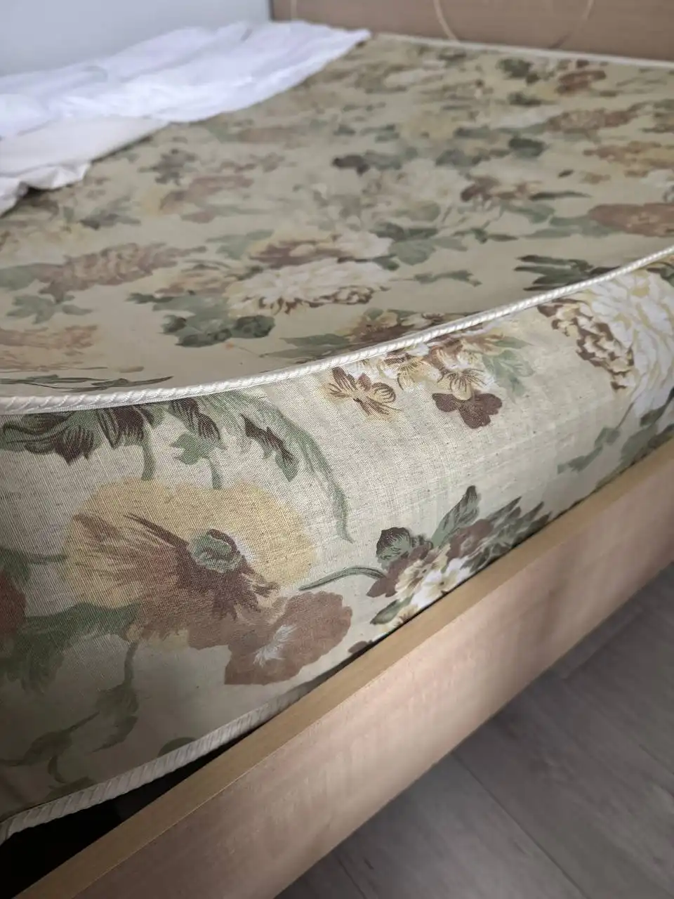 Продам матрас 160x200 - Мебель (Для дома и дачи) в Томск